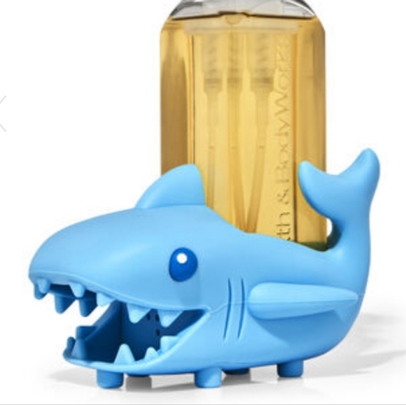 Bath & Body Works Bath Noisemaking Shark Gentle Foaming Soap Holder Poshmark